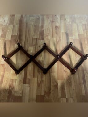 Wooden Expandable Wall Peg Rack - Brown